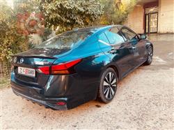 نيسان ألتيما